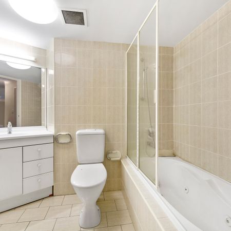 10/64 Lawson Street, Redfern NSW 2016 - Apartment For Rent | Domain - Photo 3