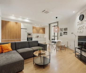 Carrer de Balmes, Barcelona, Catalonia 08007 - Photo 4