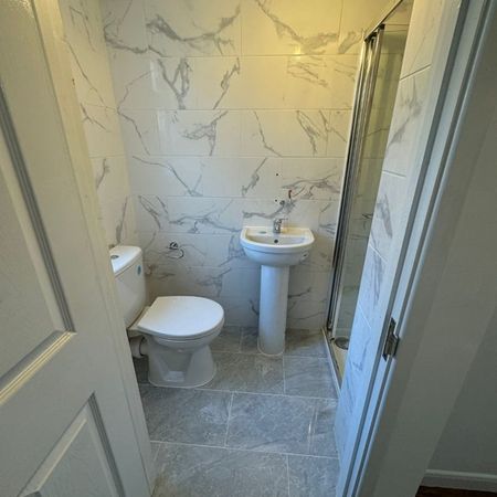 1 Bed Flat, Castleton Road, CR4 - Photo 4