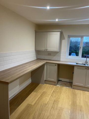 2 bedroom apartment to rent - Photo 4