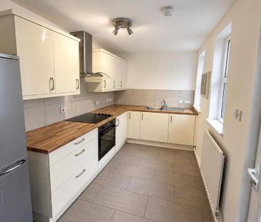 55 Lisburn Avenue, Belfast, BT9 7FX - Photo 4