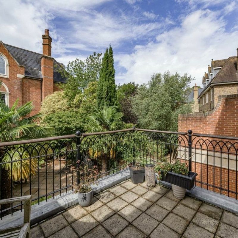 Martineau Drive, TW1, London - Photo 1