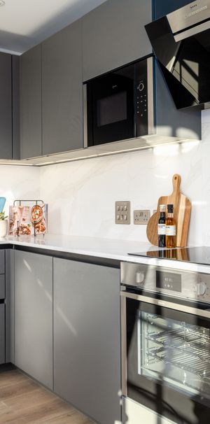 Park Street Room 2 - Photo 1