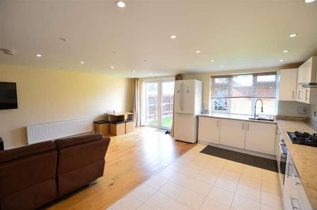 Aldridge Road, Slough, SL2 - Photo 3