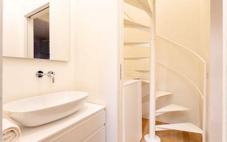 Via Borromei, Milan, Lombardy 20123 - Photo 5