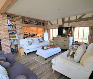 2 bedroom detached house to rent - Photo 2