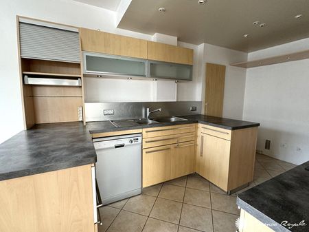 Location Appartement 5 pièces 110m² POISSY 78300 - Photo 5