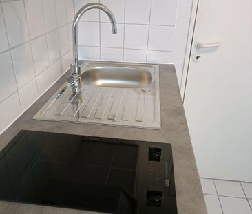 Location Appartement 2 pièces 44m² BORDEAUX 33300 - Photo 4