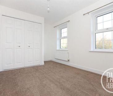 3 bedroom semi-detached house to rent - Photo 2