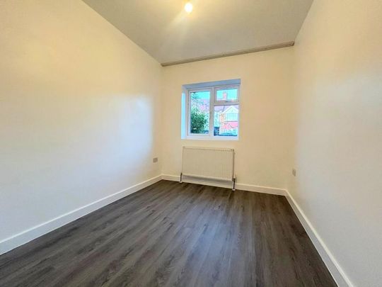 3 bedroom flat to rent - Photo 1