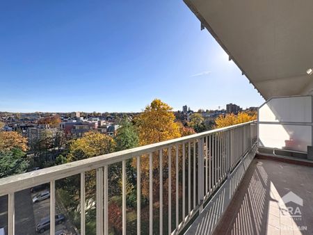 SUPERBE APPARTEMENT RENOVE 1 CHAMBRE + TERRASSE - Photo 2