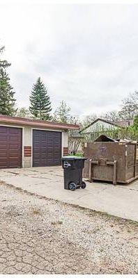 Newly Renovated Home with Separate Suites – Walkable and Bike-Friendly - Photo 1