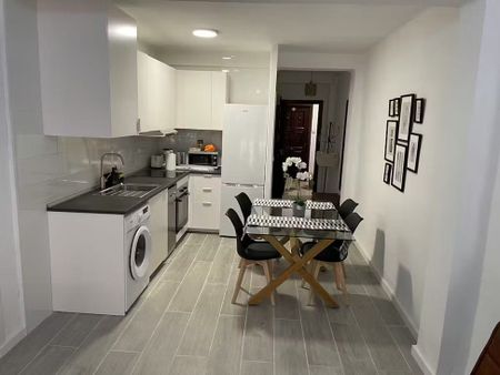 Calle Cura Merino, Málaga, Andalusia 29014 - Photo 5