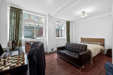 Charterhouse Square, London, EC1M 6ET - Photo 5