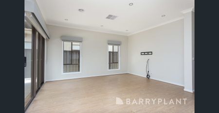 Stylish Family Living in the Heart of Forsyth Park - Photo 4