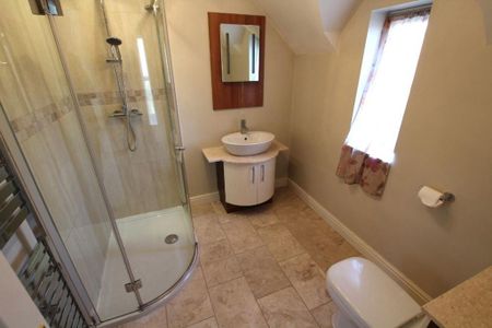 5 bedroom detached house to rent - Photo 4