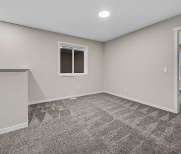 1053 Mahogany Boulevard Southeast, Calgary - Photo 2