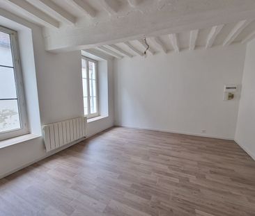 Location Appartement 1 pièce 27m² - Photo 2
