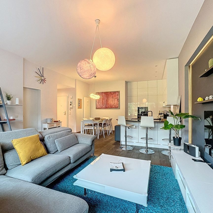 Gelijkvloerse verdieping met drie slaapkamers in Ixelles - Photo 1