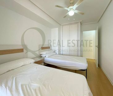 3 room luxury Flat for rent in Alicante, Spain - Photo 5