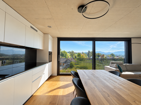 Moderne 4.5 Zimmer-Wohnung mit Weitblick - Foto 2