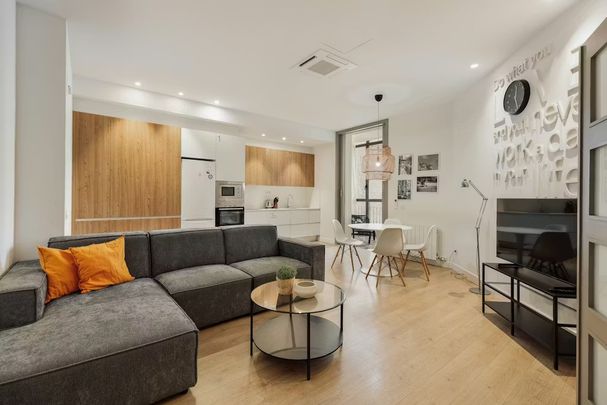 Carrer de Balmes, Barcelona, Catalonia 08007 - Photo 1