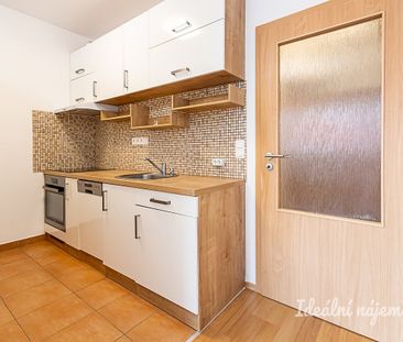 Pronájem bytu 1+kk 32 m² - Fotografie 6