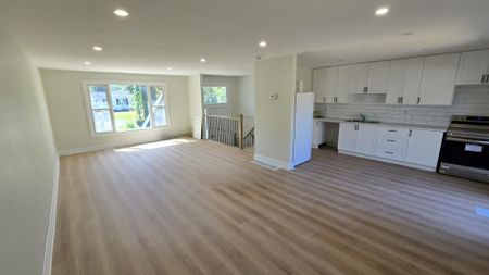 698 Burton Drive, Innisfil ON L9S2H6 - Photo 4