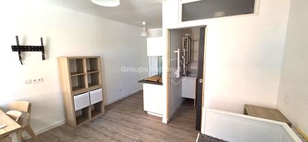 LA BELLE DE MAI! Joil studio meublé de 24 m² refait entièrement au 2ème étage d'un petit immeuble Marseillais!, - Photo 5