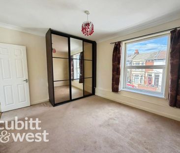 3 bedroom terraced house to rent - Photo 4
