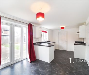 4 bedroom house to rent Lumley Close, Boulton Moor, DE24 - Photo 1