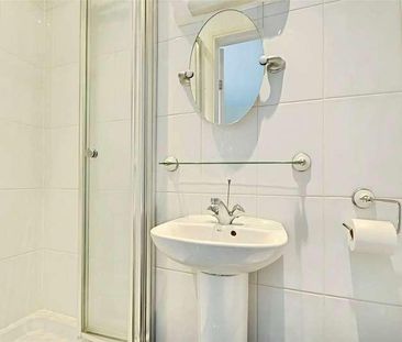 Staines Road, Hounslow, TW4 - Photo 4