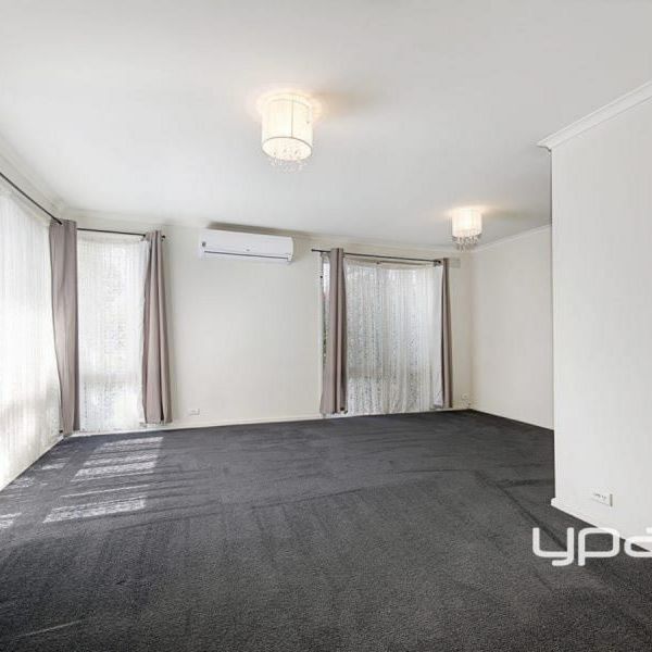 Perfect Family Home - Photo 1