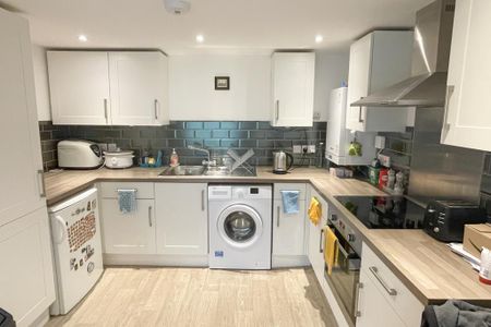 1 bedroom flat to rent - Photo 4