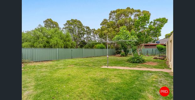 Comfortable Living in a Quiet White Hills Court - Photo 1