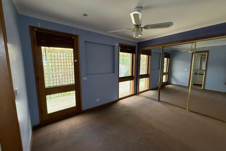 134 Fordholm Road, Hampton Park VIC - Photo 3