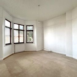 Oaklands Court, Vicarage Street, Broadstairs, CT10 2SG, Kent - Photo 1