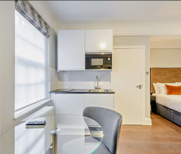 Flat , Pelham Court, Fulham Road, London - Photo 3