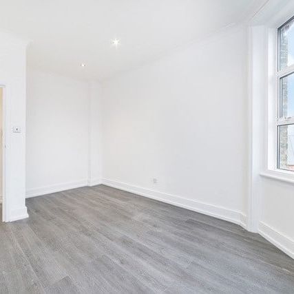 2 Bed Flat, Kilburn High Road, NW6 - Photo 1