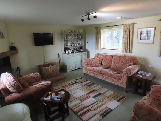2 bedroom detached house to rent - Photo 1