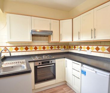 3 bedroom terraced house to rent - Photo 4