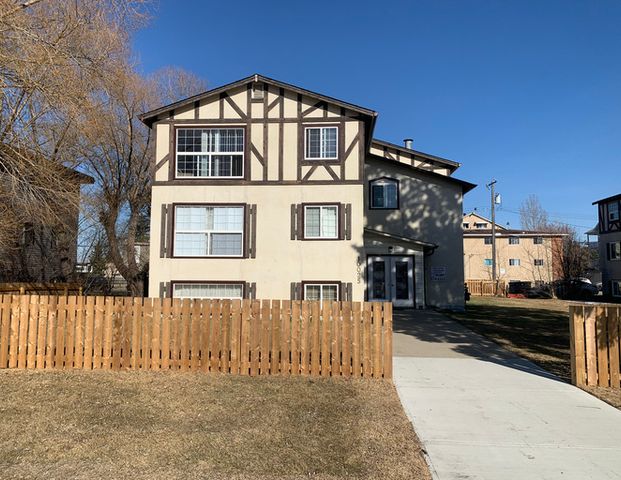 (PN 276-05) Quiet 1-Bedroom Apartment for Rent | 10025 152 St Nw, Edmonton - Photo 1