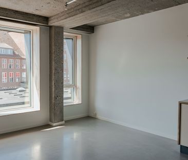 MØBLERET STUDIO PÅ AMAGERBRO MED FITNESS, TAGTERRASSE OG MEGET MERE! - Photo 1