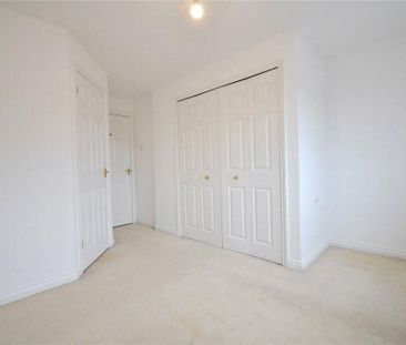 4 bedroom detached house to rent - Photo 3