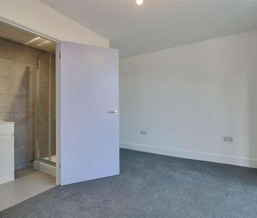 Stride Avenue, Portsmouth, PO3 - Photo 1