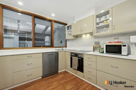 102 Arthur Circle, Forrest ACT, Belconnen - Photo 3