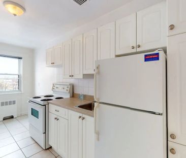 385 Besserer St. - The Belgarde Apartments — 1 Bedroom - Photo 2