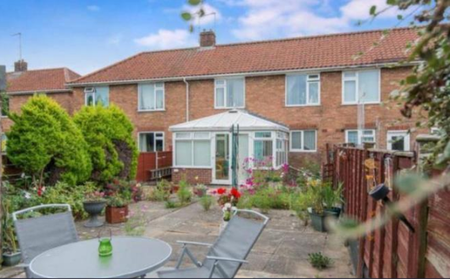 4 bedroom terraced house to rent - Photo 4