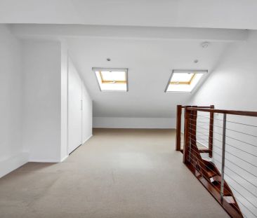 Secluded, Stylish & Sunlit Corner Townhouse in 'Kinrara Mews' - Photo 5