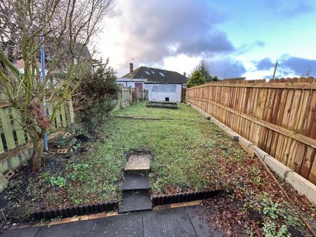 2 bedroom cottage to rent - Photo 3